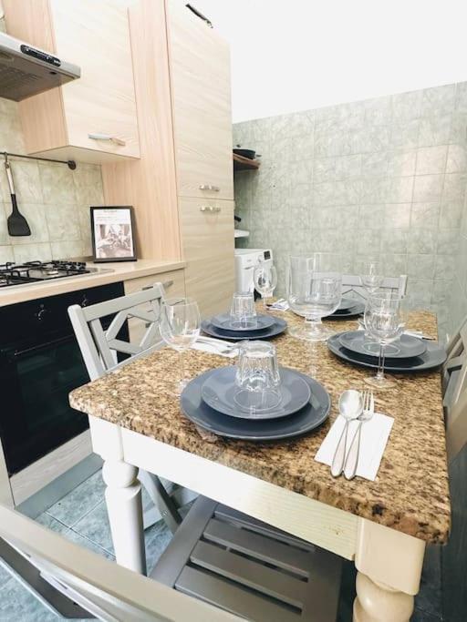 Lovely In San Giovanni Apartment Rom